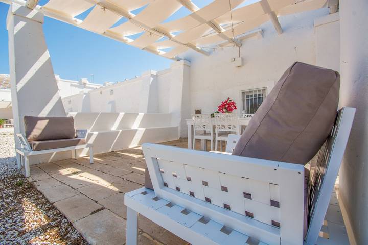 Holiday Home "Masseria La Scalella - Cisterna" with Sea View, Terrace & Wi-Fi in Manduria, Taranto-bugten
