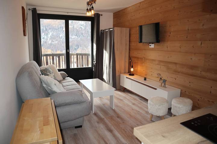 Appartement de vacances entier, Studio 2 personnes coeur de station refait a neuf in Les Orres, Parc national des Écrins