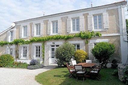 Location de vacances pour 2 personnes, avec Jardin à Thairé