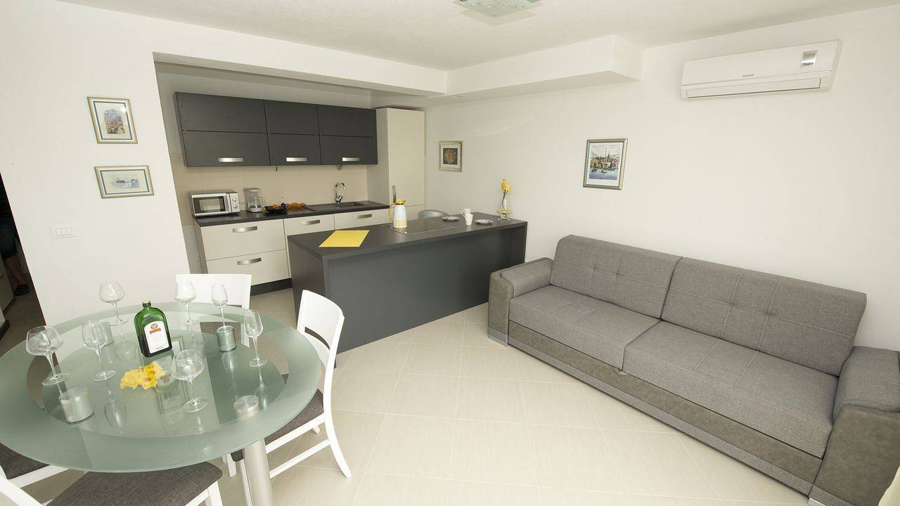 Ganze Ferienwohnung, Ferienwohnung für 5 Personen (57 m²) in Promajna in Promajna, Makarska Riviera