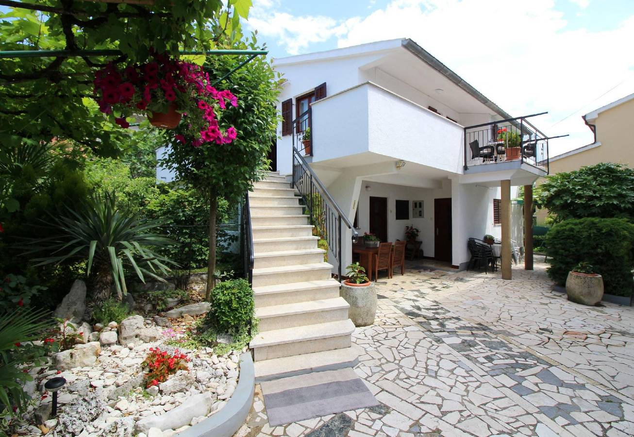 Geheel vakantieappartement, Apartment Rozi for 4 persons near the beach in Poreč, Porec en omgeving