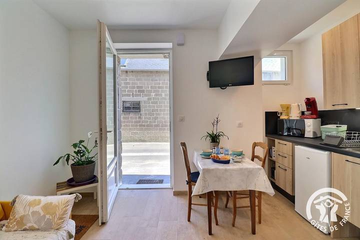 Gîte pour 2 personnes, avec terrasse, animaux acceptés en Ille-et-Vilaine - 2