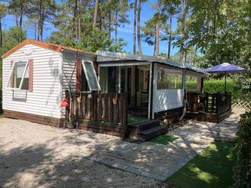 Gîte pour 6 personnes, avec piscine et vue ainsi que bassin pour enfant et jardin à Bias