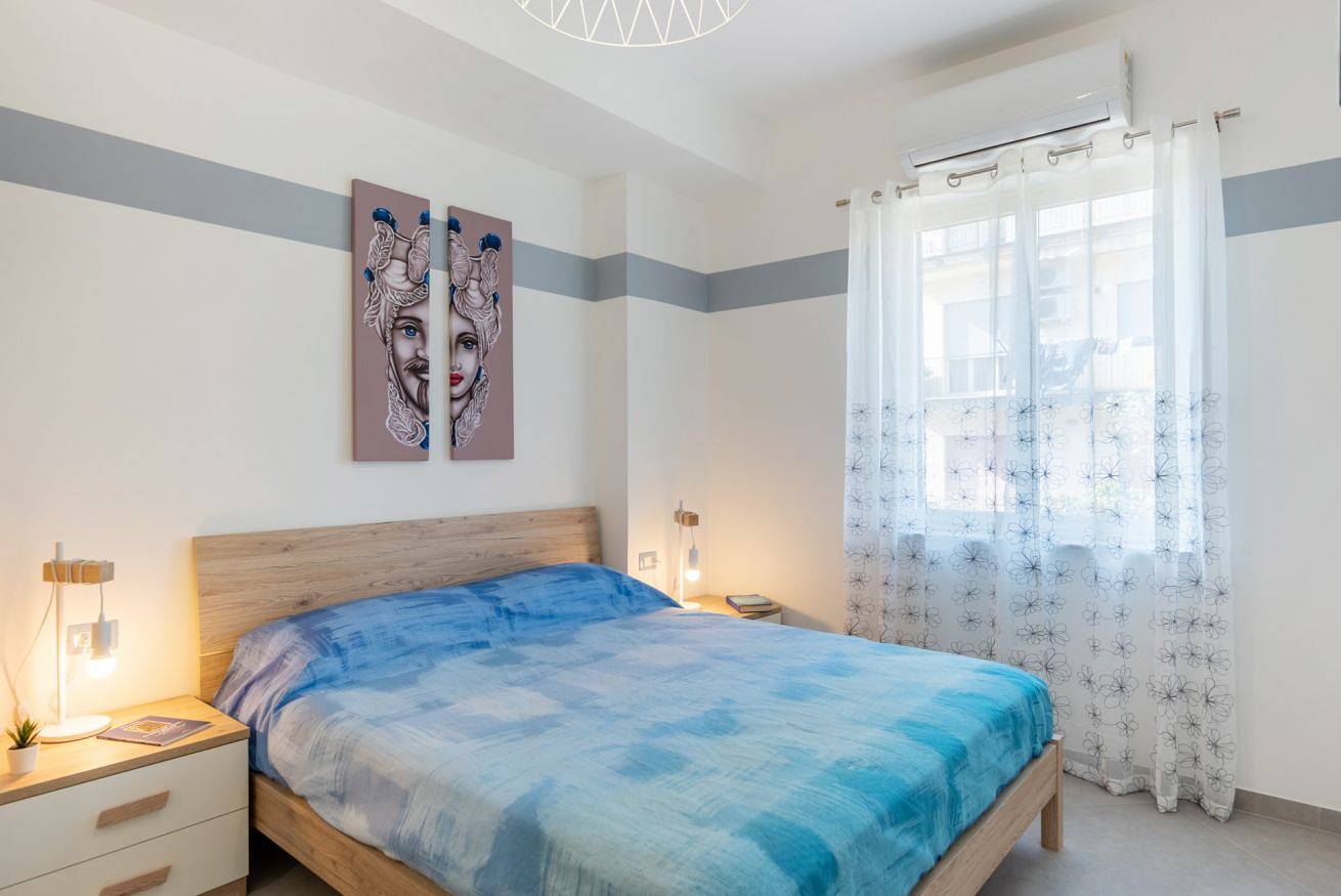 Appartement entier, Appartement de vacances pour 4 personnes avec balcon in Giardini-Naxos, Province de Messina