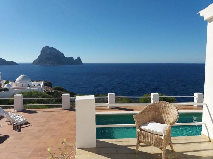 Ferienhaus für 6 Personen, mit Terrasse und Garten sowie Pool in Cala Carbó - 2