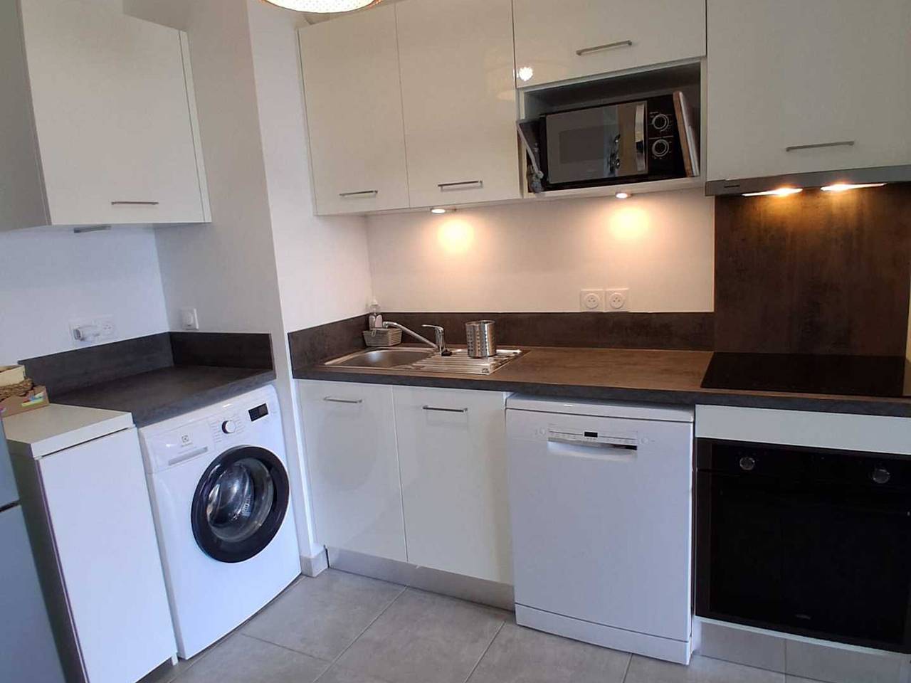 Apartamento entero, Apartamento 45m² Aire Acondicionado Terraza en Mèze, 4 pers in Mèze, Costa mediterránea (Francia)