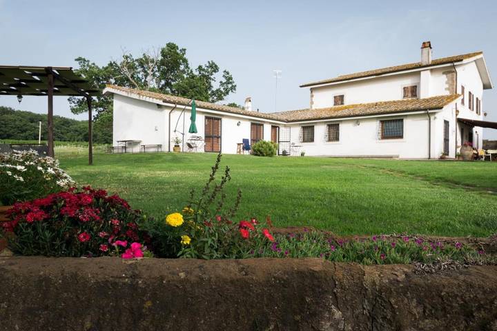 Casa vacanza per 2 persone, con Giardino e Panorama a Vetralla