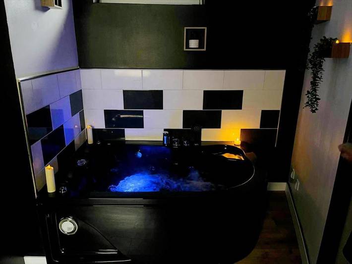 Hôtel pour 2 personnes, avec jacuzzi à Wingles - 4