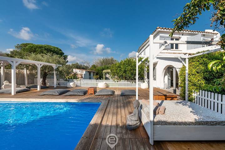 Villa für 8 Personen, mit Pool und Garten - 1