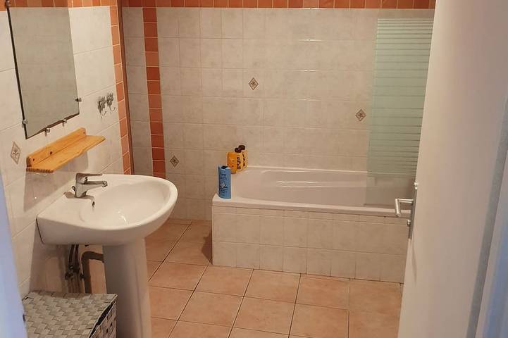 Gîte pour 6 personnes, avec jardin et terrasse, animaux acceptés à Saint-Jean-Pied-de-Port - 3