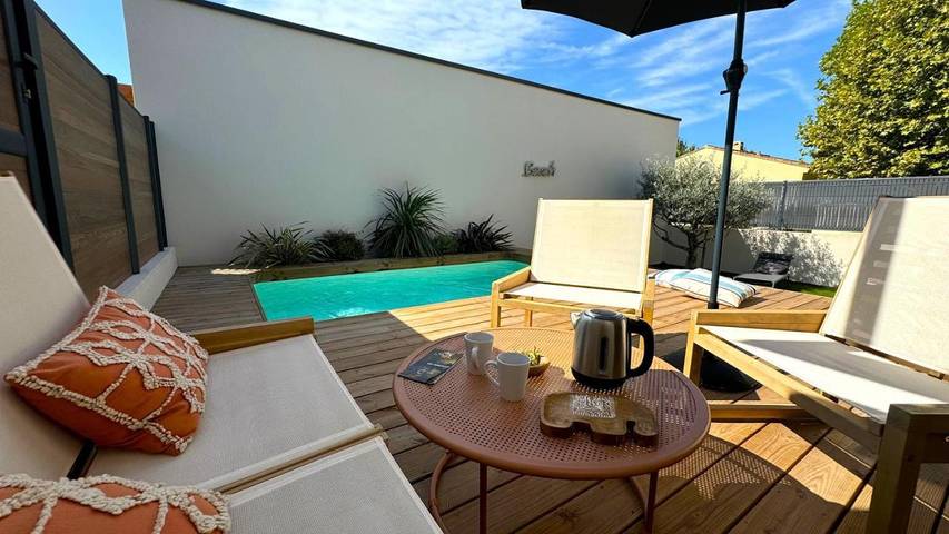 Villa pour 4 personnes, avec Terrasse ainsi que Jardin et Piscine à L'Isle-sur-la-Sorgue - 2