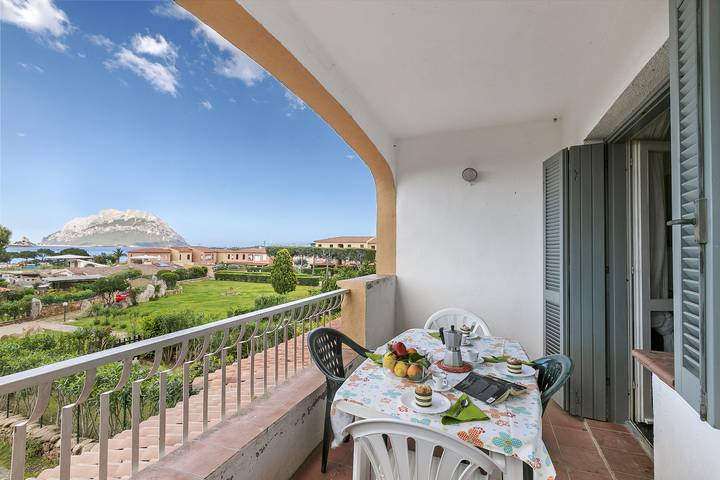 Appartamento per 6 persone, con Terrazza e Piscina per bambini a Loiri Porto San Paolo