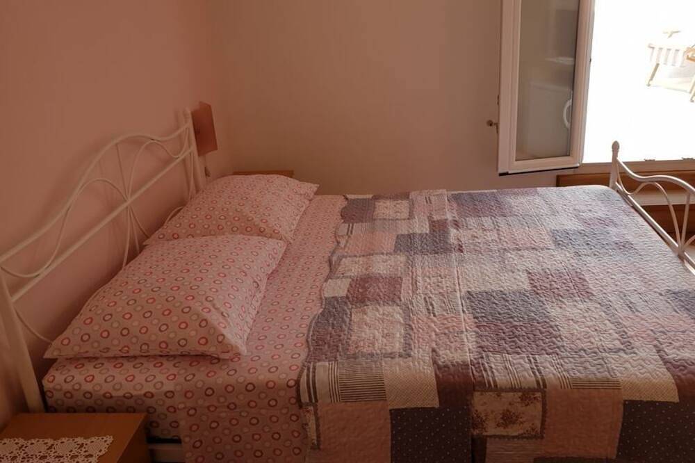 Room in Bol with Terrace, Air condition, Wifi, Washing machine (3416-6) in Bol, Brac