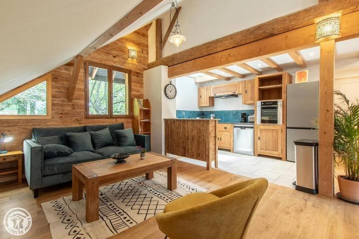 Location de vacances pour 7 personnes, avec terrasse à Groisy