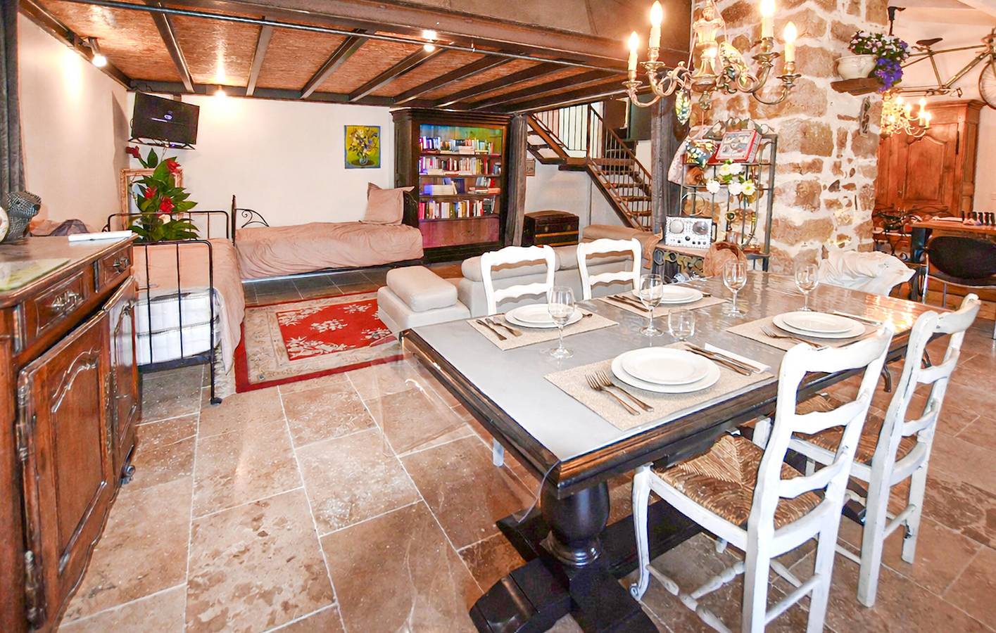 Spacieux appartement de 120 m² avec climatisation et place de parking près de Montagnac-Montpezat in Montagnac-Montpezat, Alpes-de-Haute-Provence