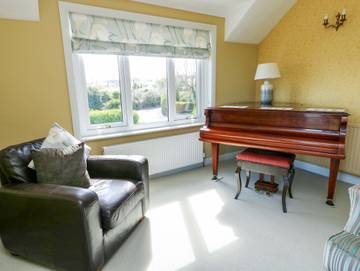 Cottage for 13 People in Benllech, Isle of Anglesey, Photo 4