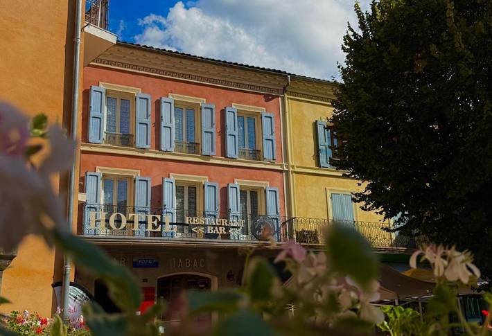 Hôtel pour 2 personnes, avec terrasse et vue à Annot