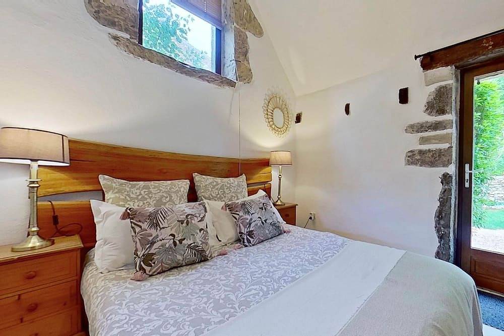 Apartamento entero, Casa rural 2 personas - “La Sarriette” in Gramat, Macizo Central