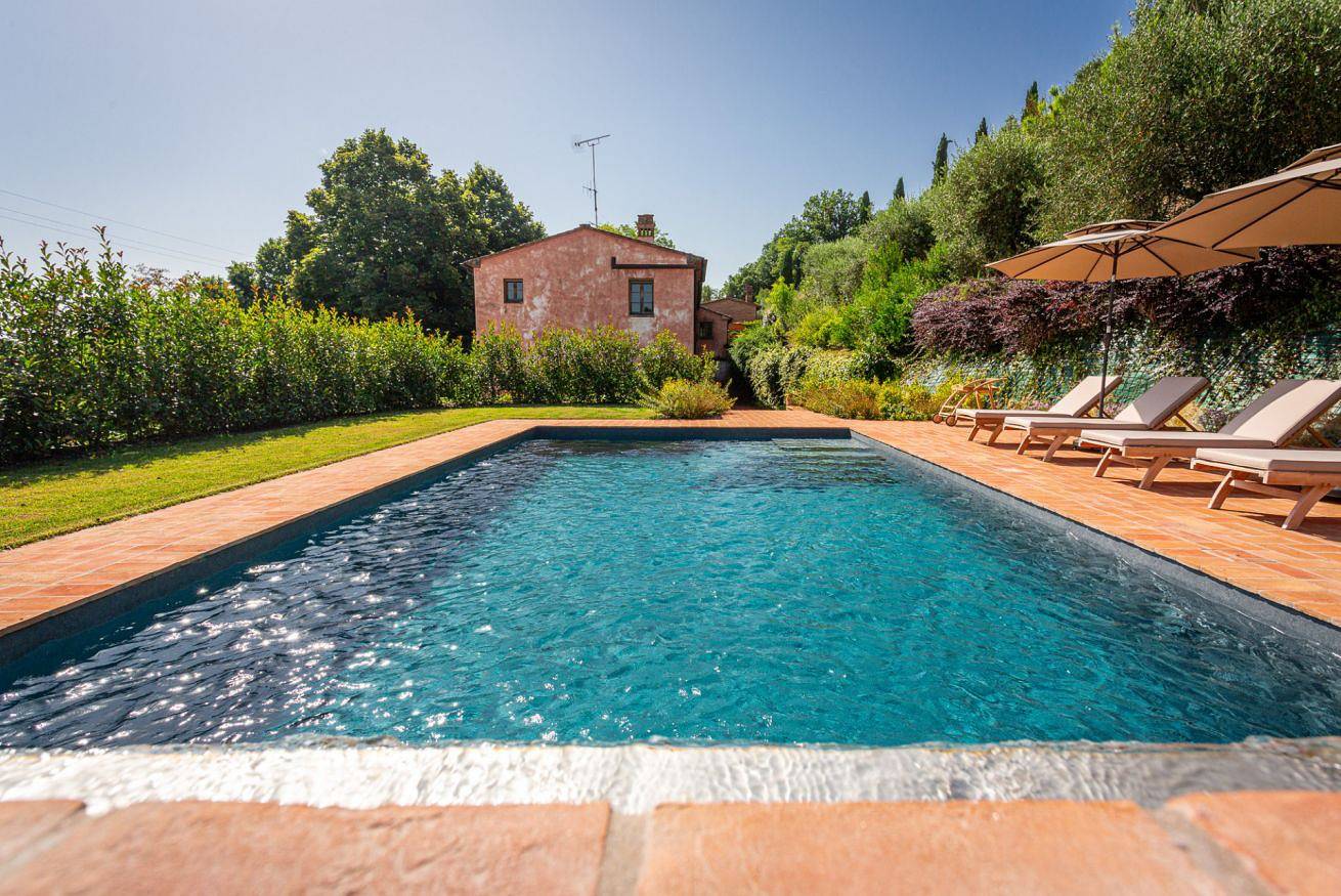 Ganze Wohnung, Ferienwohnung für 8 Personen mit Garten in Palaia, Pisa Provinz