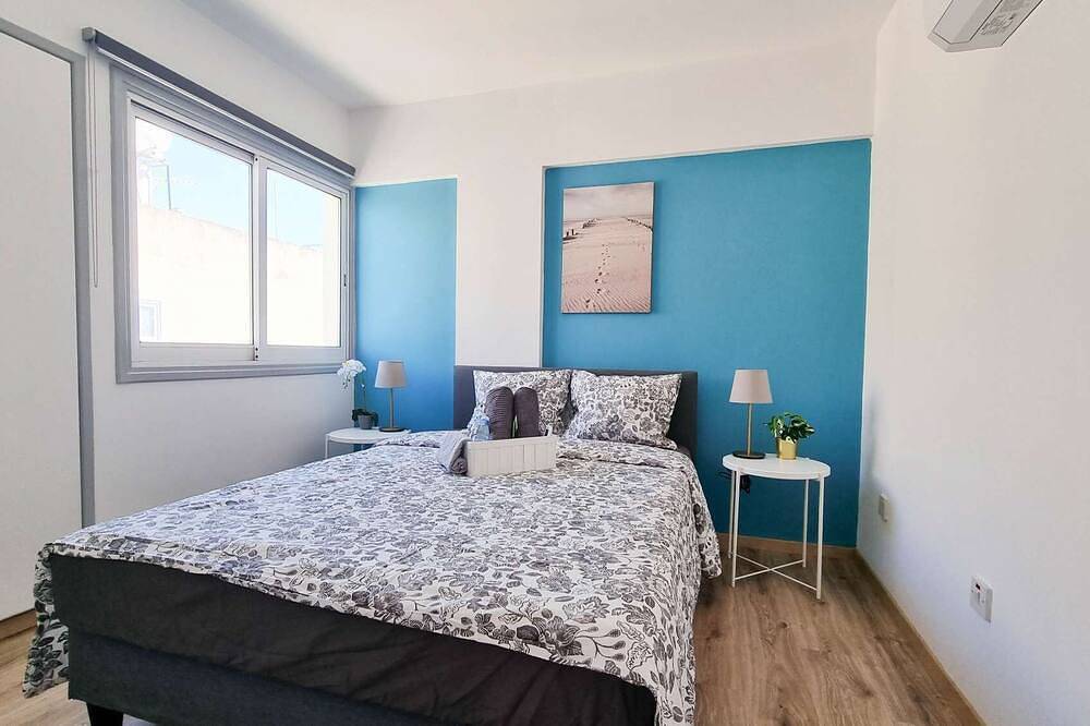 Apartamento entero, Modern Retreat: 2br Stylish Apt with Comfy Rooms! in Lárnaca, Distrito de Larnaca