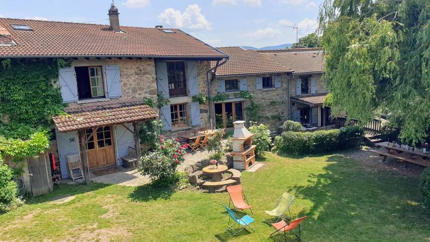 Location de vacances pour 15 personnes, avec jardin à Lamastre