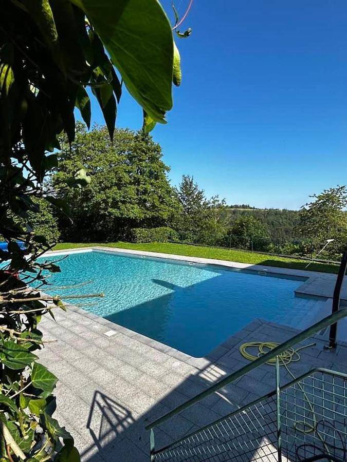 Location de vacances pour 5 personnes, avec piscine ainsi que vue et jardin, adapté aux familles dans Station du Champ du Feu - 2
