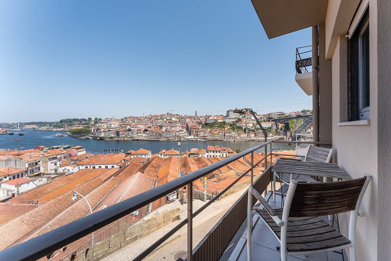 Apartamento inteiro, Guestready - Lovely home with river view in Santa Marinha e São Pedro da Afurada, Distrito do Porto