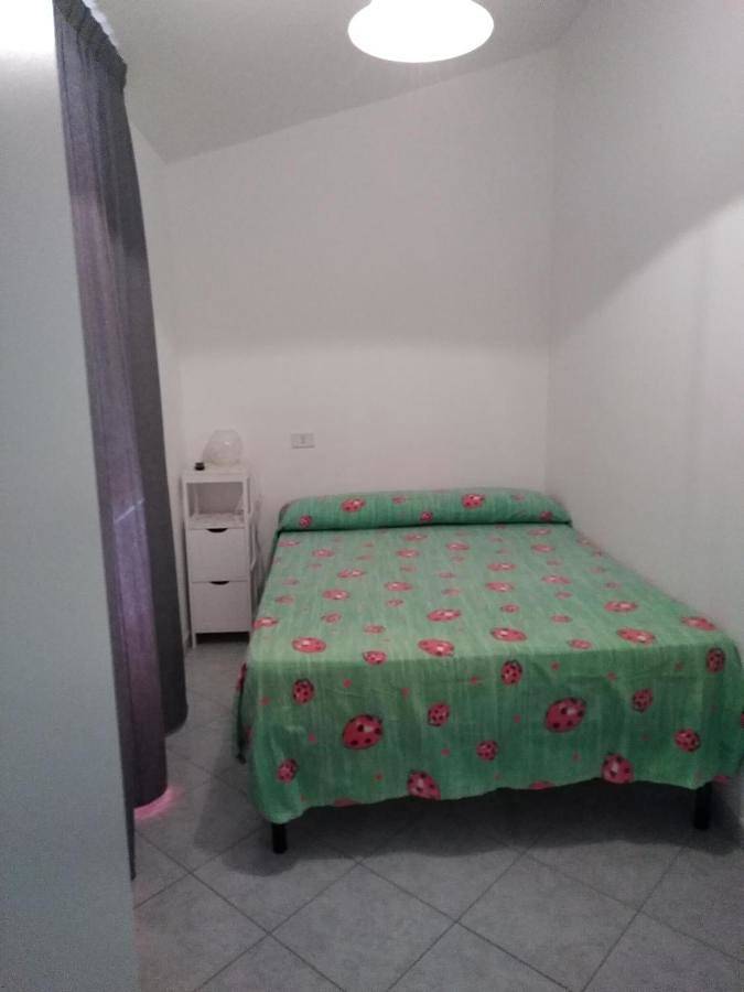 Maison d’hôte pour 4 personnes, avec Balcon et Terrasse ainsi que Jardin et Vue à Praia a Mare - 3