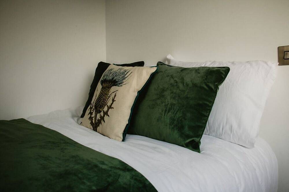 Entire apartment, Luxury Glamping Pod + Private Hot Tub, Bbq | North Coast Northern Ireland in County Antrim