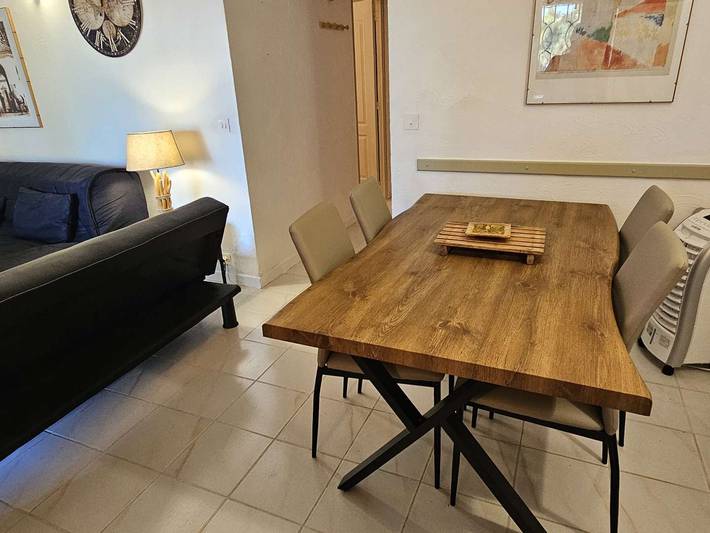 Appartement entier, Appartement rénové 3* avec piscine et tennis à 500m de la plage in Favone, Conca