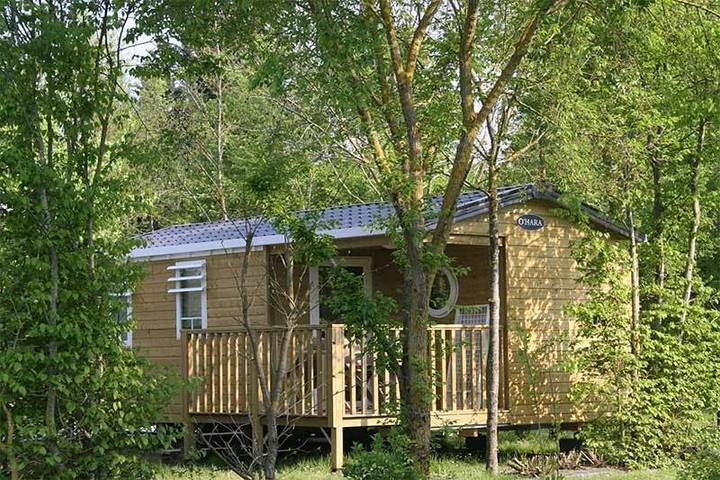 Location de vacances pour 4 personnes, avec terrasse ainsi que piscine et bassin pour enfant à Chaillé-les-Marais - 4