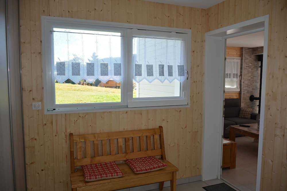 Modernes Chalet Komfort + Wifi, sehr ruhige Lage 7 km von Gerardmer entfernt. in Gerbépal, Regionaler Naturpark Belchen der Vogesen