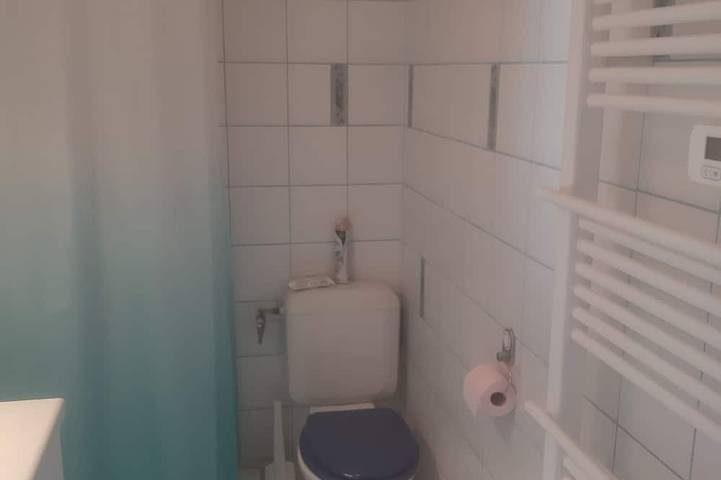 Charming cottage in quiet, secure residence. in Grasse, Mittelmeerküste (Frankreich)