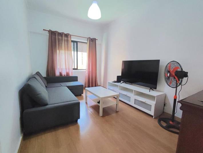 Apartamento de férias para 6 pessoas, com Varanda e Terraço e ainda Jardim em Odivelas