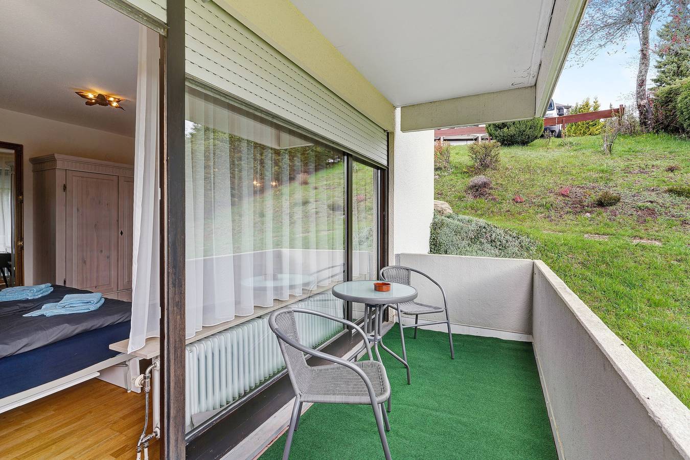 Ganzes Studio, Einzimmerapartment 'Ribeiro Ninho de Cuco' mit Balkon und Wlan in Schönwald im Schwarzwald, Südschwarzwald