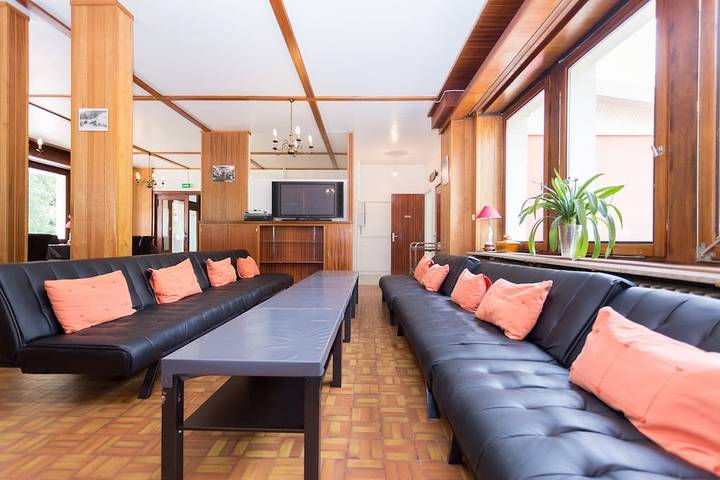 Gîte pour 30 personnes, avec terrasse et jardin, animaux acceptés à Bussang - 4