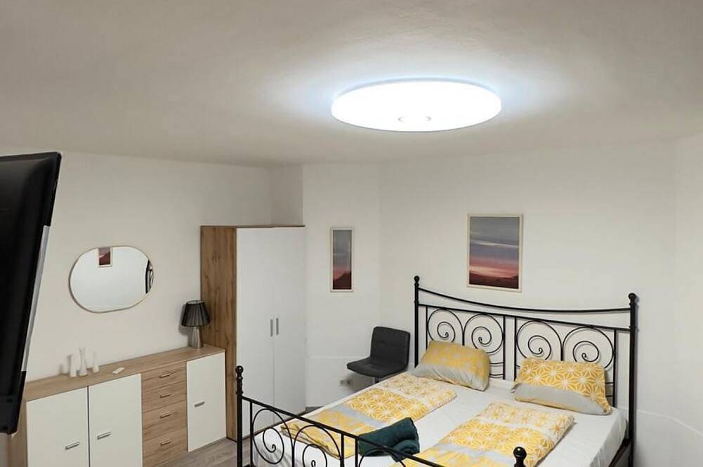 Serene Garden Villa | Ideal for Group Retreats in Floridsdorf, Wien