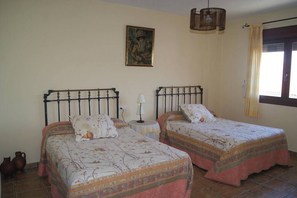 Homerez - Casa cómoda en Sotoserrano con vistas a la montaña in Sotoserrano, Parque Natural de Las Batuecas - Sierra de Francia