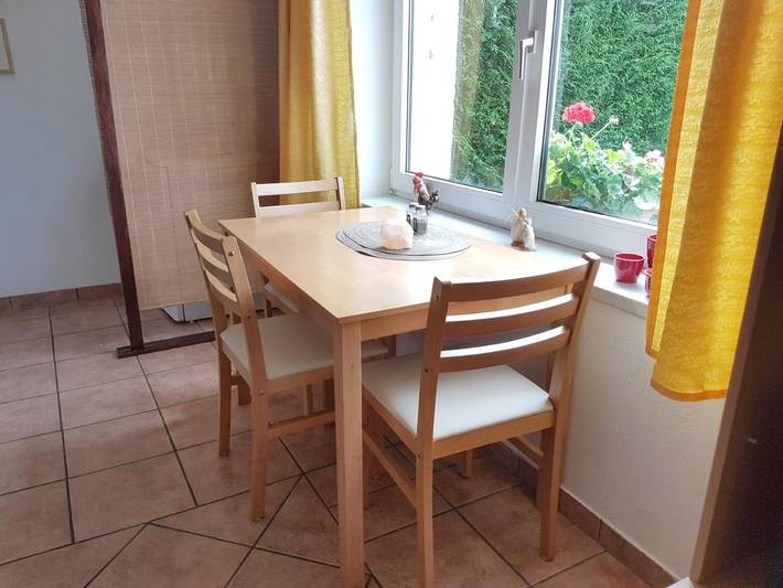 Ferienwohnung für 3 Personen, mit Terrasse und Garten sowie Sauna und Ausblick