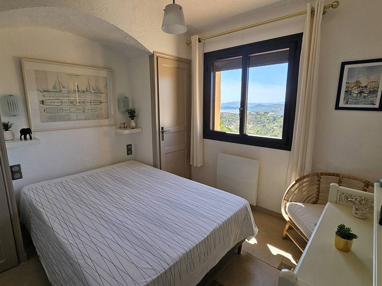 Villa avec piscine privée, climatisation et parking aux Issambres in Roquebrune-sur-Argens, Région de Draguignan