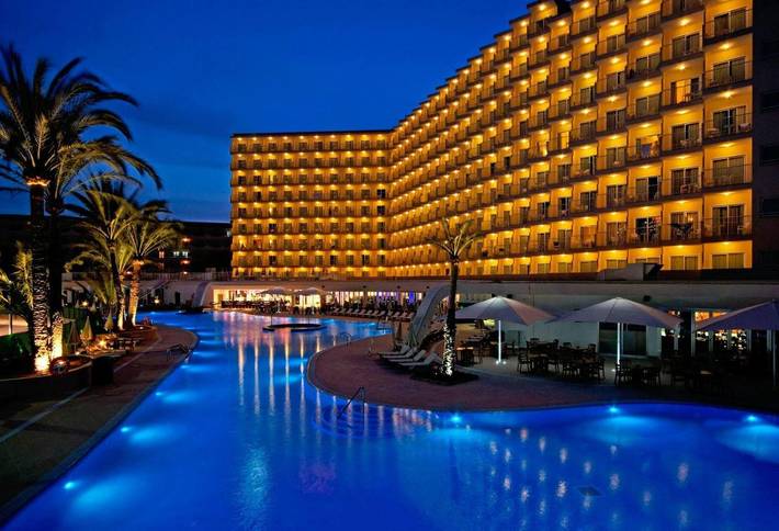 Hôtel pour 3 personnes, avec vue et bassin pour enfant ainsi que piscine et terrasse à Magaluf - 2