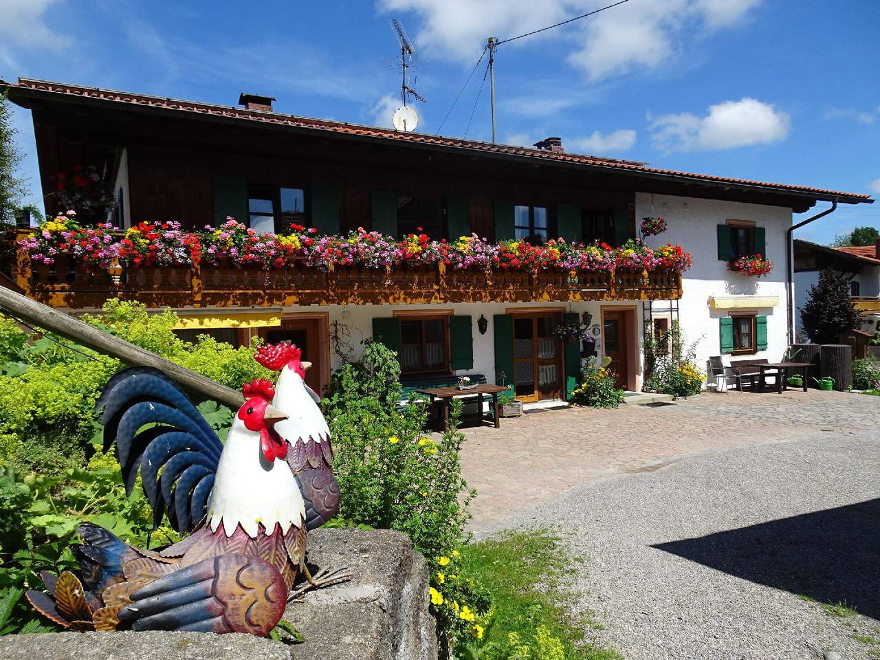 Ganze Ferienwohnung, Ferienwohnung in unmittelbarer Nähe zum Natursee in Bad Bayersoien, Bayerische Alpen