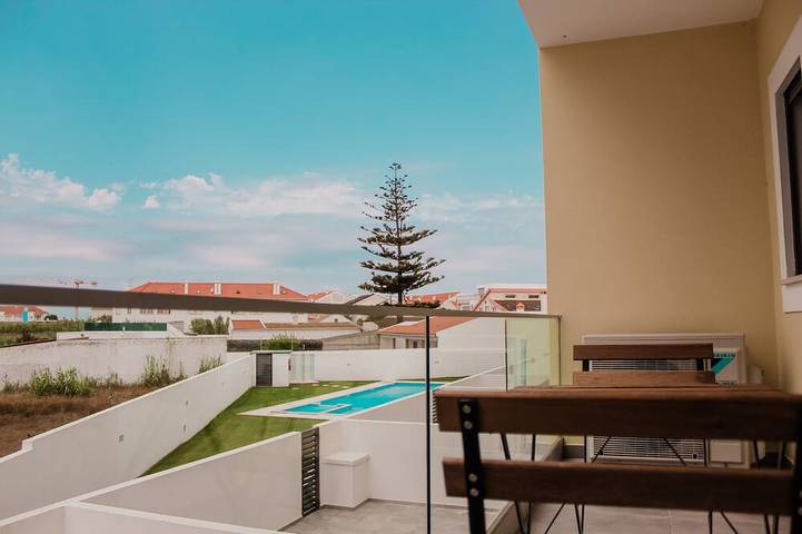 Ferienwohnung für 6 Personen, mit Balkon in Baleal