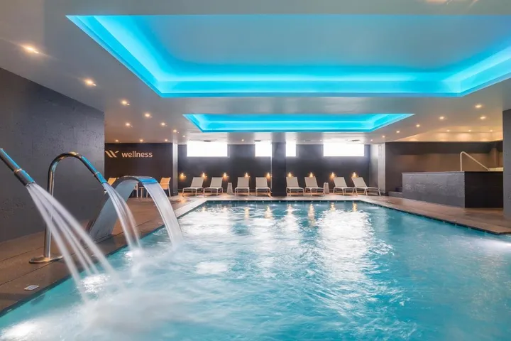 Hotel para 2 personas, con vistas y jardín además de piscina y sauna - 1