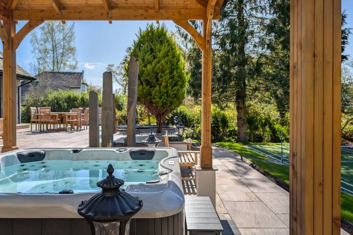 Holiday rental for 6 people, with balcony and garden, child-friendly in Bowness-on-Windermere