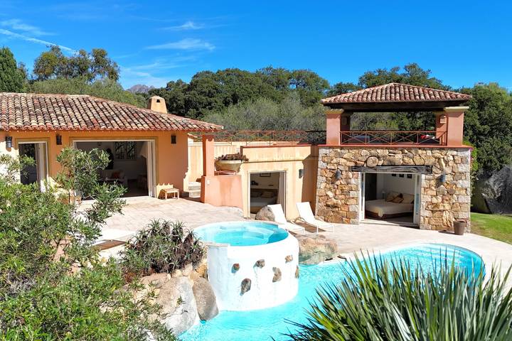 Location de vacances pour 11 personnes, avec jardin ainsi que piscine et terrasse dans Pinarellu - 3