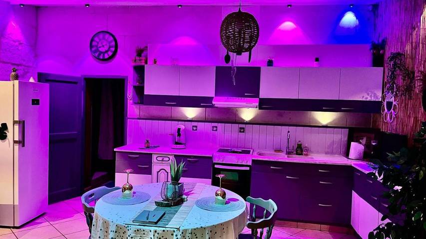 Location de vacances pour 2 personnes, avec vue et terrasse à Saint-Clément-des-Levées