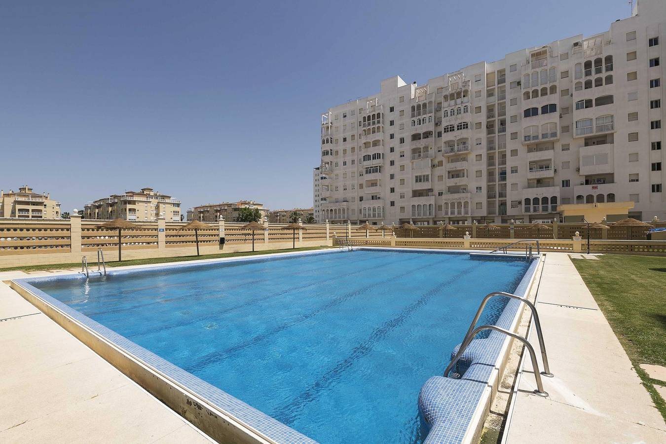 Appartement entier, Bahia Blanca - Cozy flat with sea views and free wifi in Valdelagrana, El Puerto de Santa María
