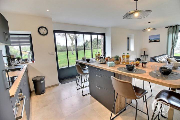 Gîte pour 8 personnes, avec jardin à Lancieux - 3