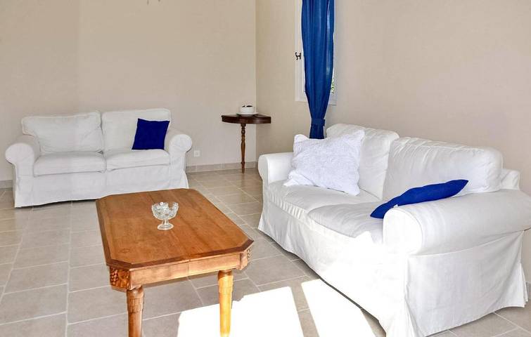 Location de vacances pour 6 personnes, avec Piscine à Valliguières - 4